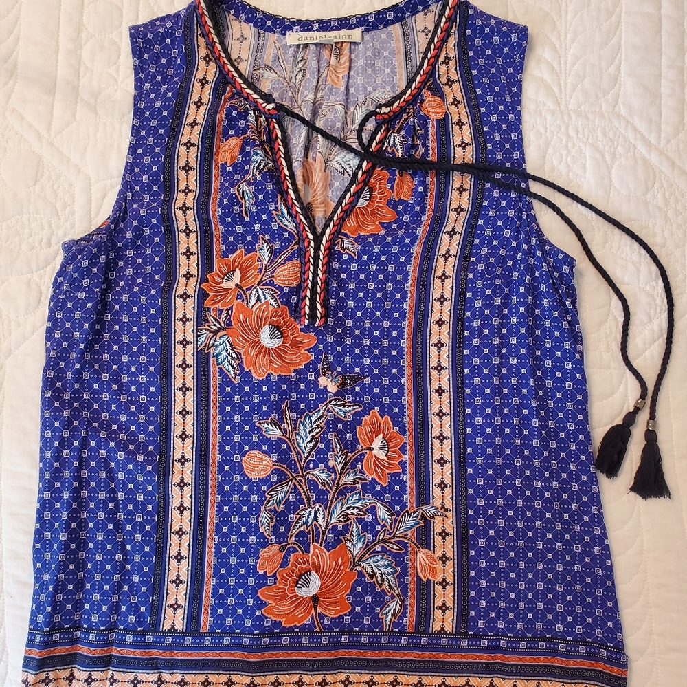 Sleeves top